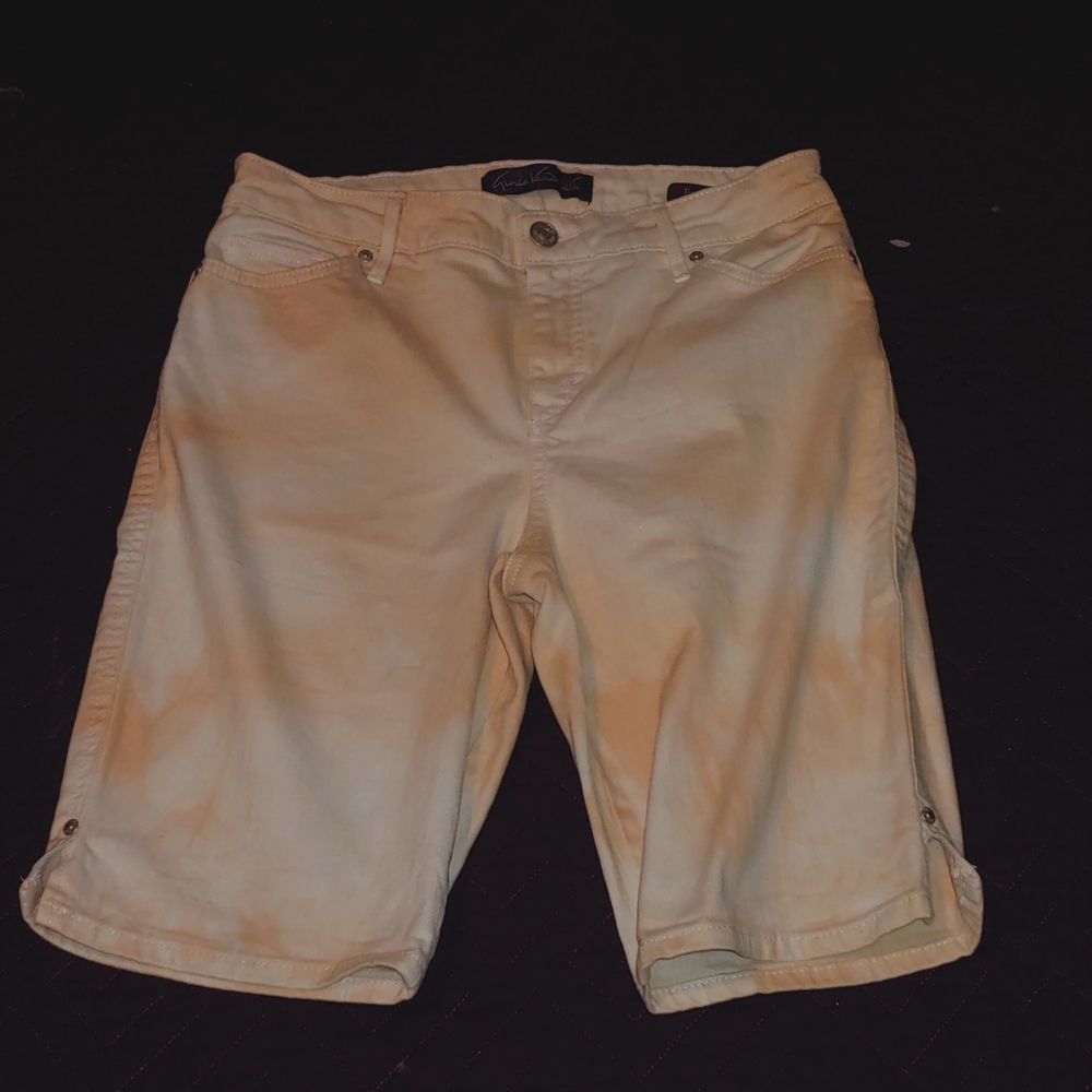 Bermuda Capris by Gloria Vanderbilt